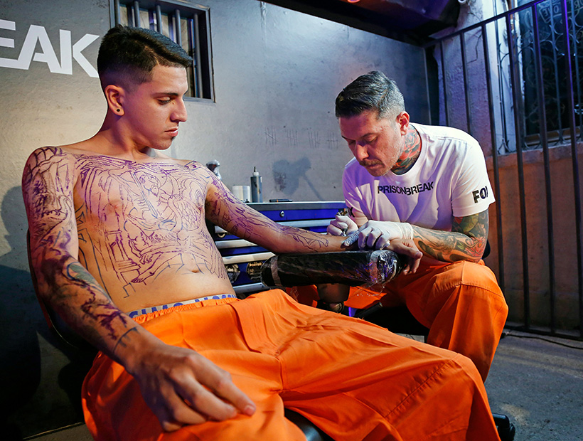 Antofagastino es el ganador del premio Prison Break, ahora pasará un año haciéndose el tatuaje de Michael Scofield