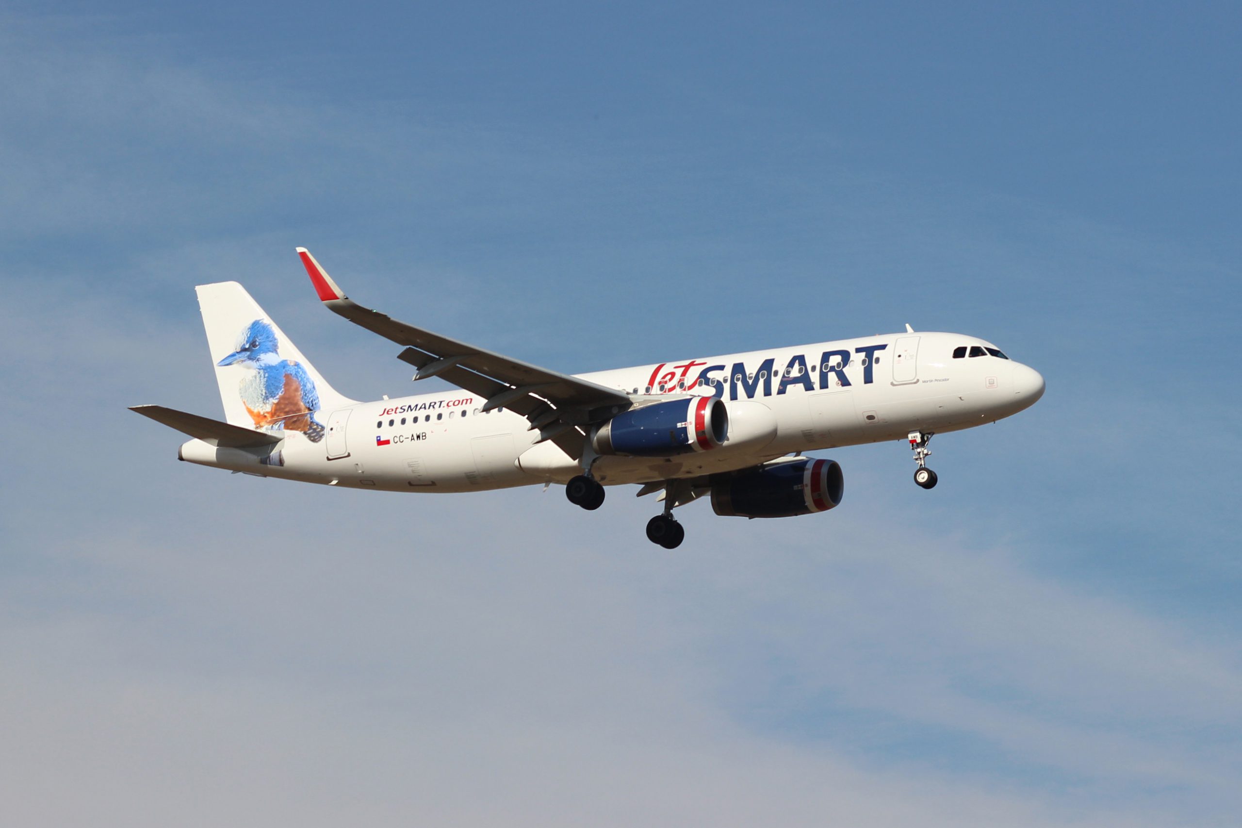 Aerolínea JetSmart comienza sus vuelos a Lima, Perú por $15.000 por tramo, mas tasas