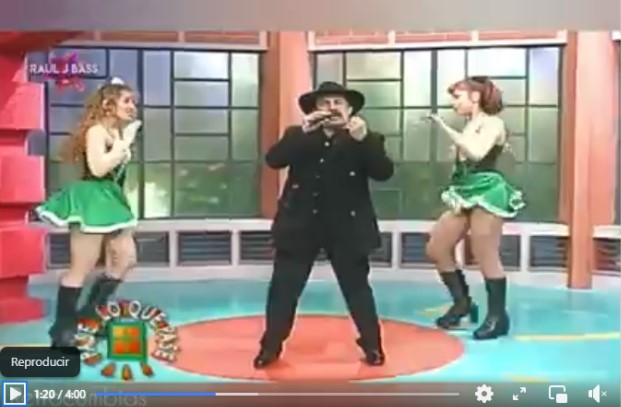 ¿Siempre fue así?, en Facebook se viraliza video de Antonio Ríos y sus bailarinas “cantando” en Lengua de Señas