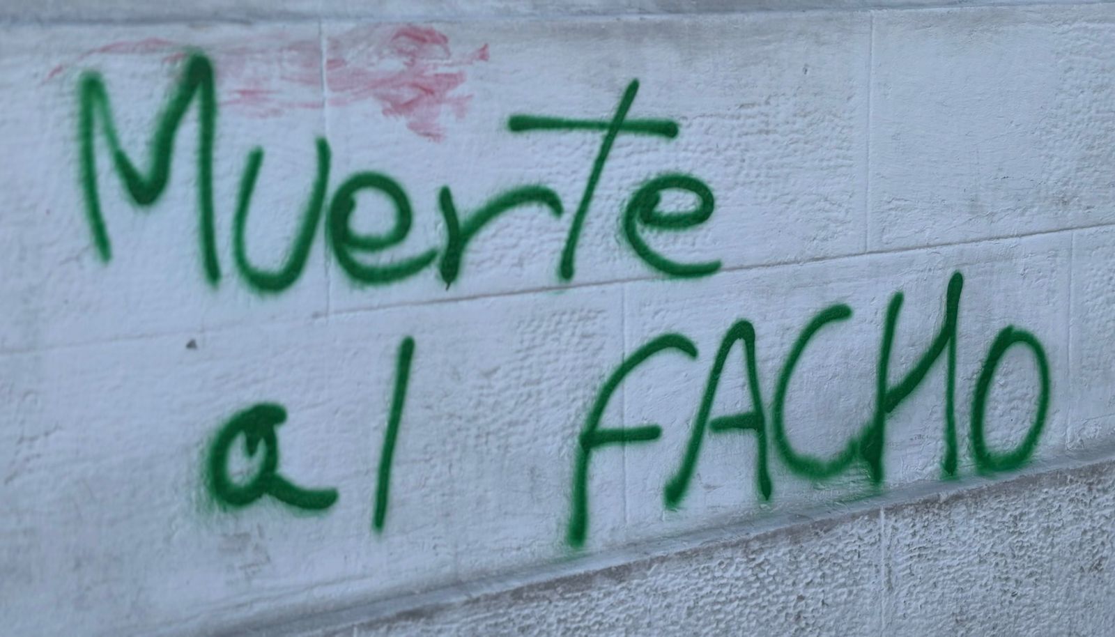 Sistema de televigilancia municipal permitió detención de dos personas por rayados en la catedral de antofagasta